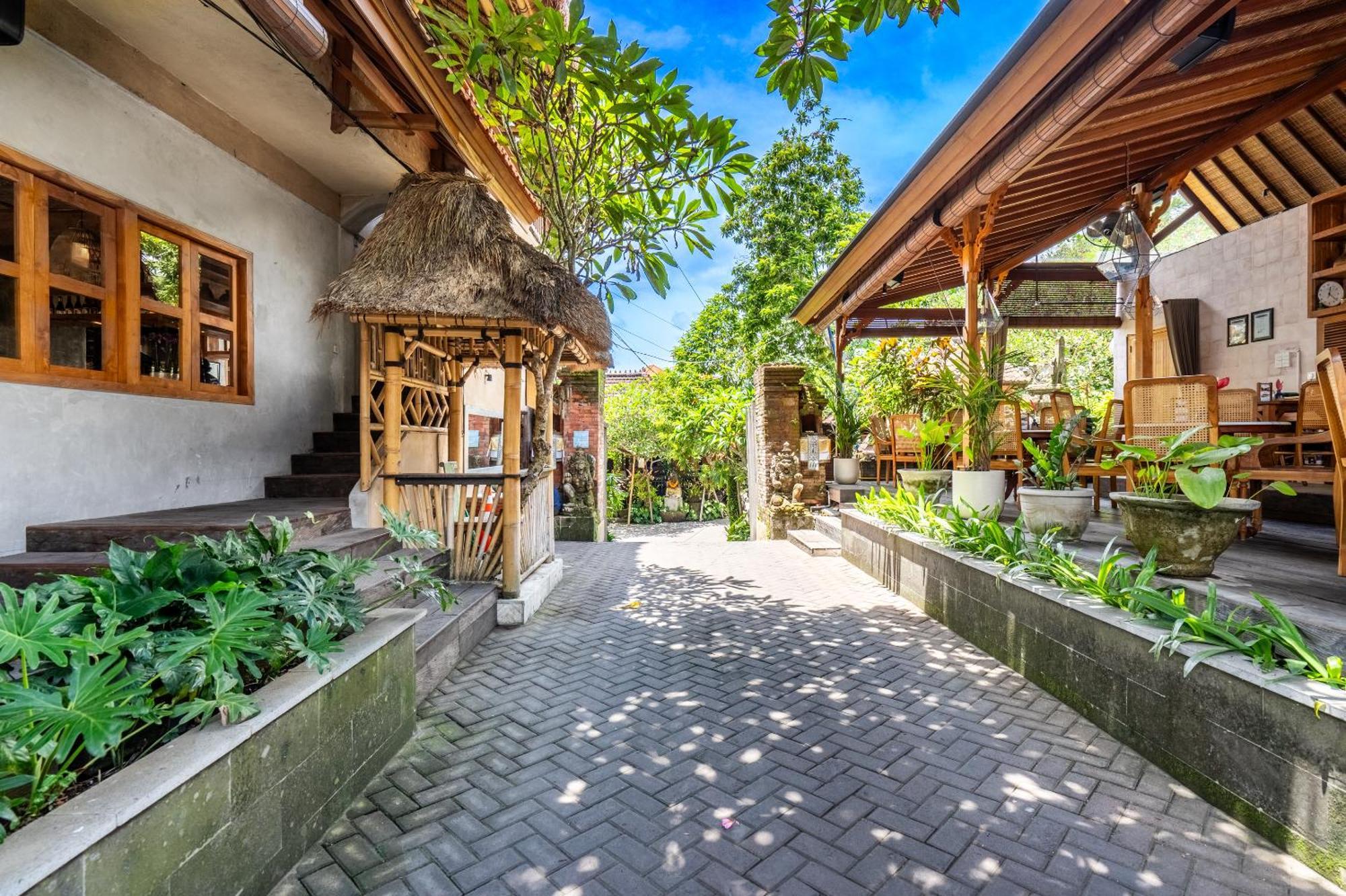 Meruhdani Boutique Hotel Ubud Eksteriør bilde